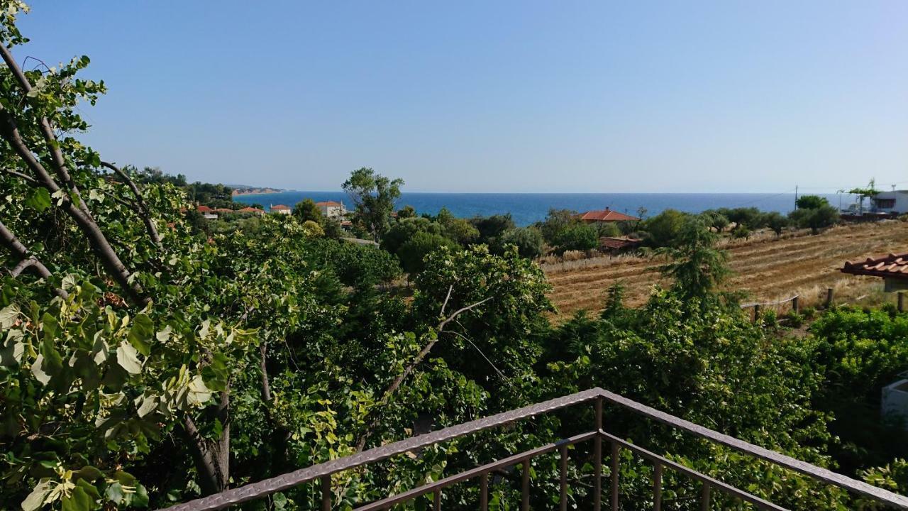 דירות נאה פוטידאה Stone House With Seaview מראה חיצוני תמונה