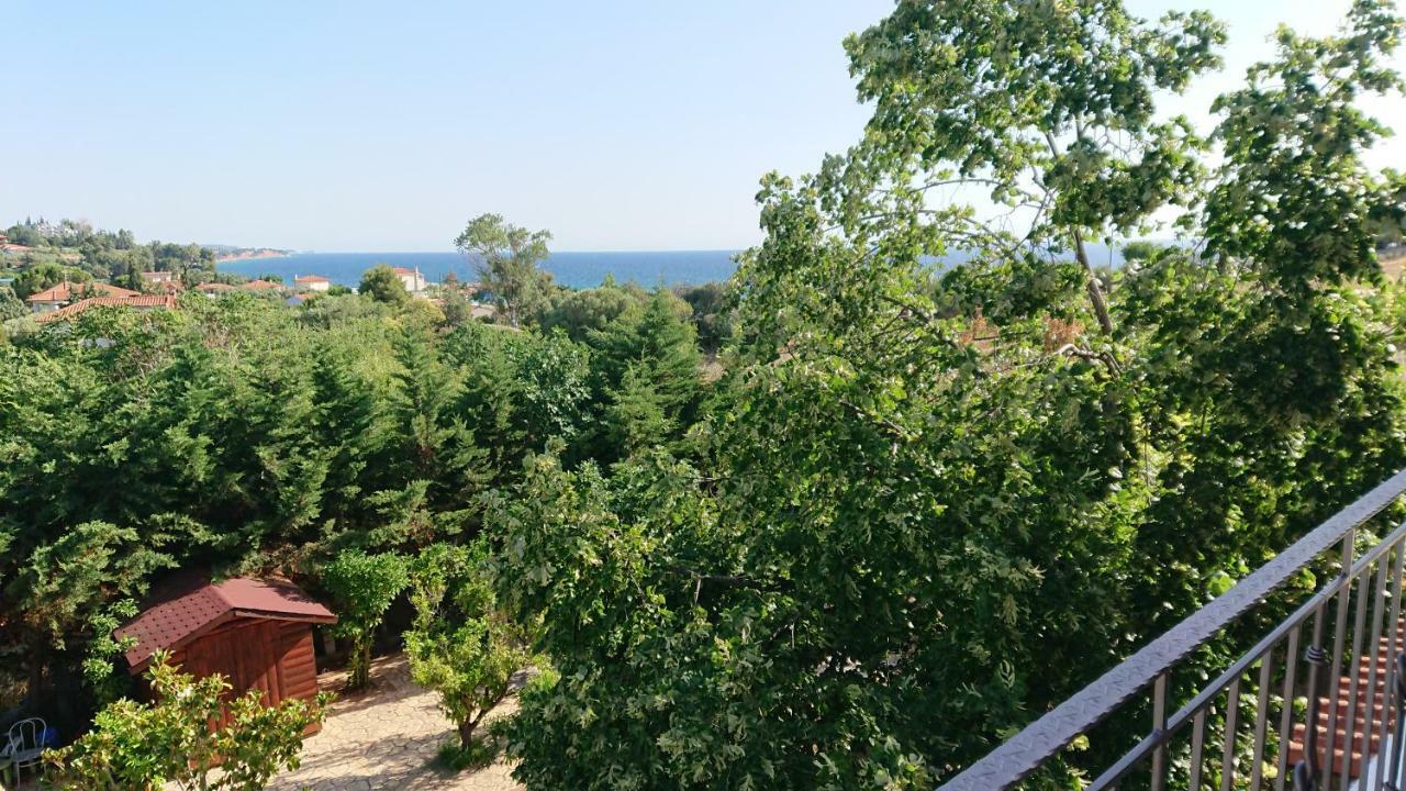 דירות נאה פוטידאה Stone House With Seaview מראה חיצוני תמונה