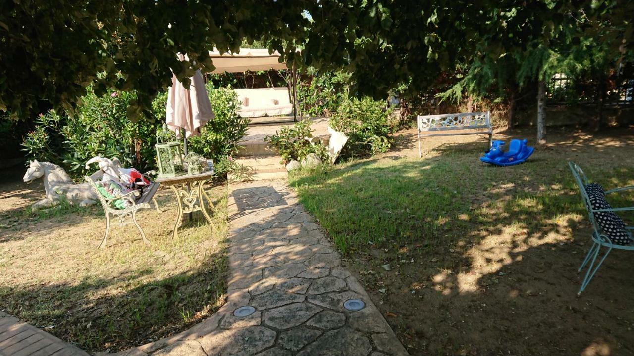 דירות נאה פוטידאה Stone House With Seaview מראה חיצוני תמונה