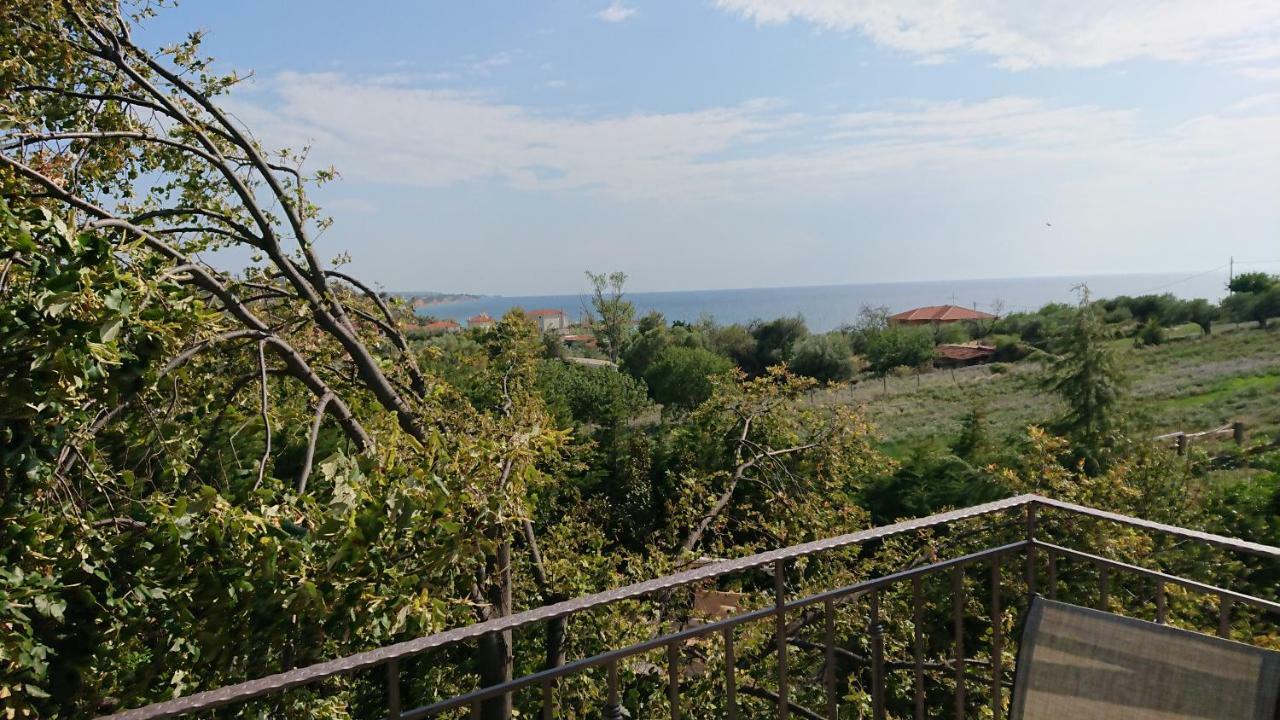דירות נאה פוטידאה Stone House With Seaview מראה חיצוני תמונה